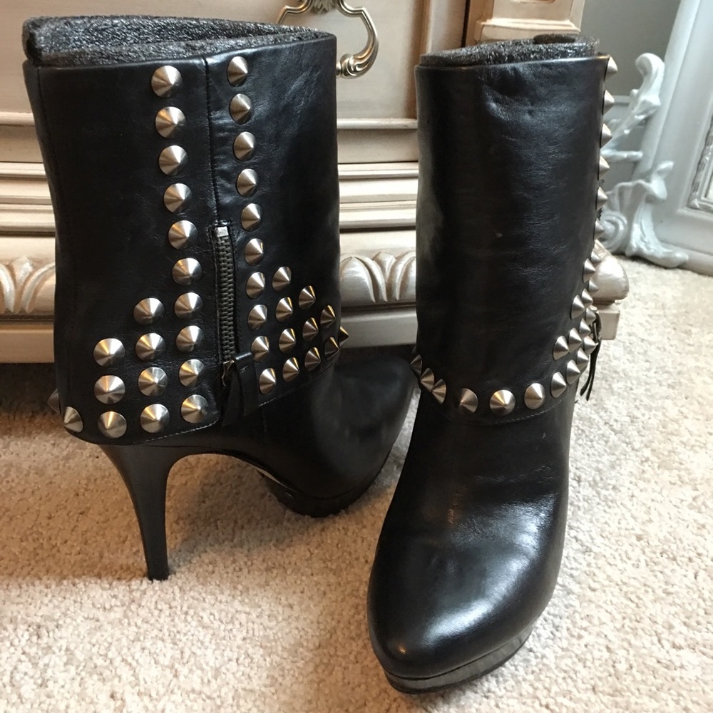 Nine West limited edition boot